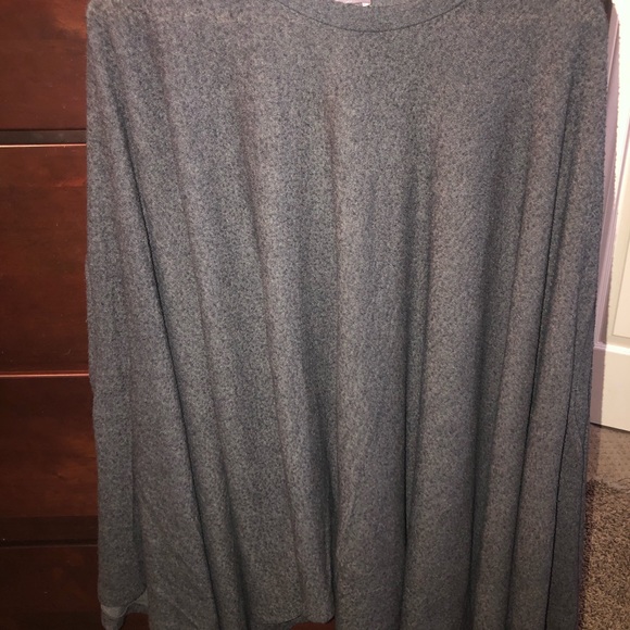 Cozy sweater poncho! - Picture 2 of 3